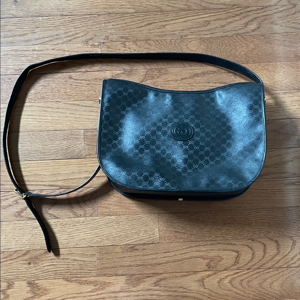 Authentic Gucci Black Logo Shoulder Bag